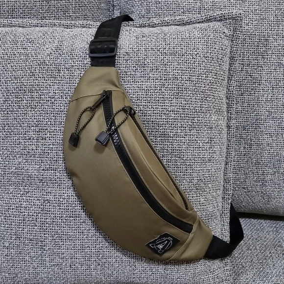 AMERICAN EAGLE Fanny Pack Green - Picture 2 of 12